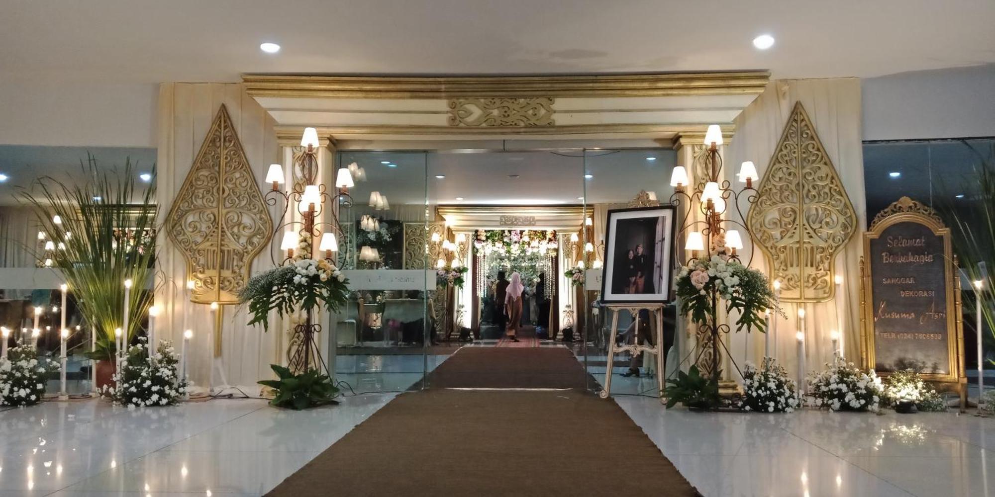 Utc Hotel Semarang Esterno foto